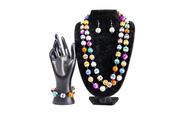 Perles et bracelet Multicolores