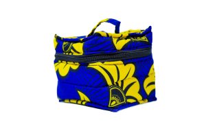 Trousse bleue et jaune motifs floraux